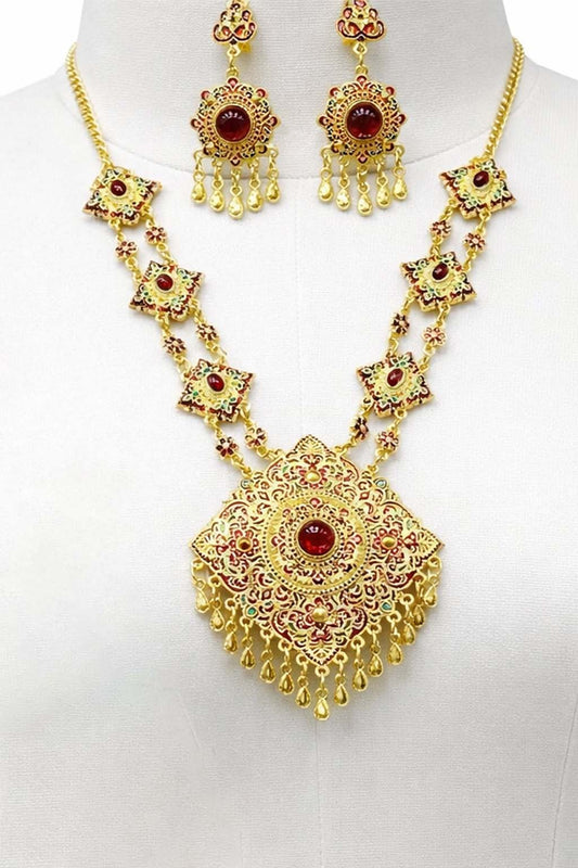 Thai Traditional Bridal Jewelry Set – Gold with Ruby Stones