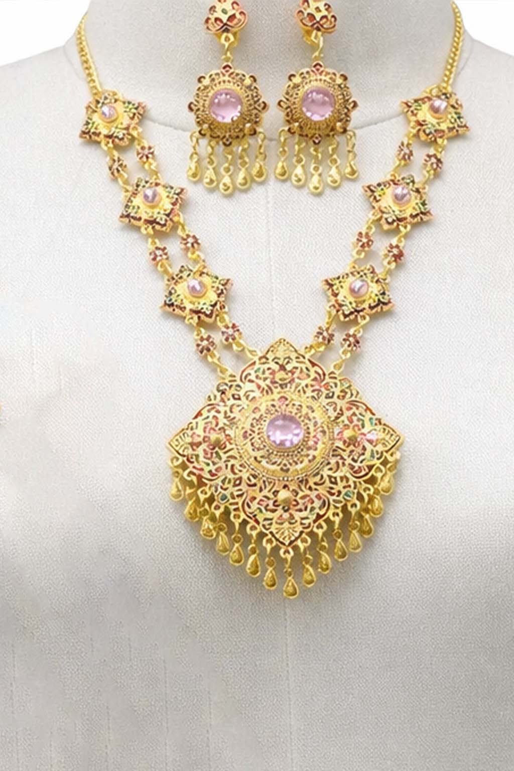 Thai Traditional Bridal Jewelry Set – Gold with Pink Stones