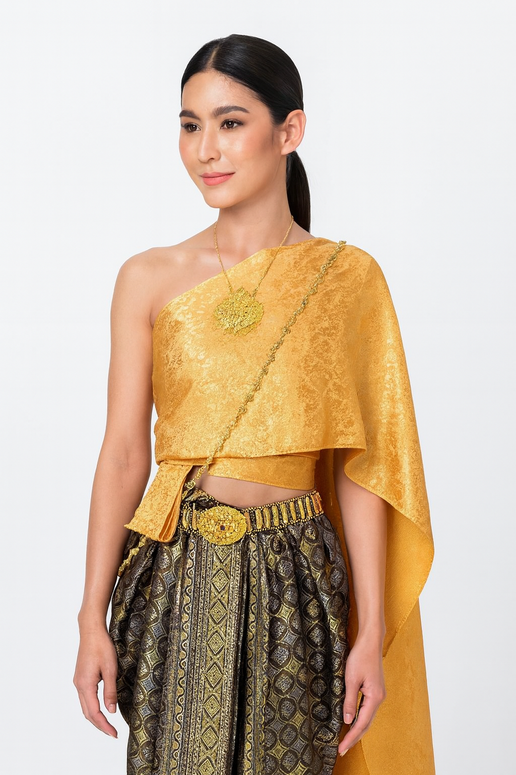Siam Regal's "Sukhothai Charm" Collection